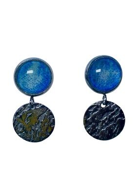 Creative Mindset Stainless Steel Aqua Blue Beautifully Designed Stone Earrings